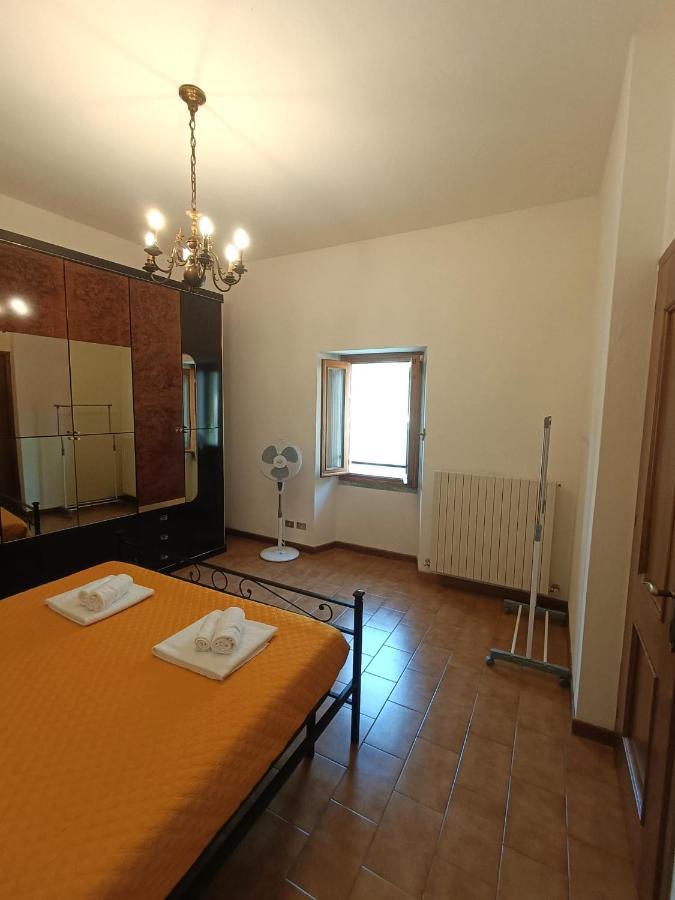 Riva Bianca Castle Holiday Home Lierna Exterior photo