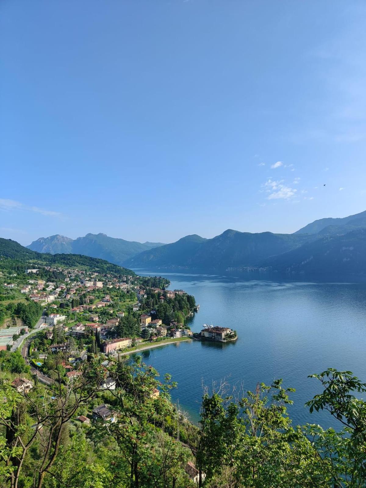 Riva Bianca Castle Holiday Home Lierna Exterior photo